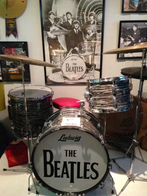 One of Ringo's kits. 13/16/22 Super Classic in black oyster.